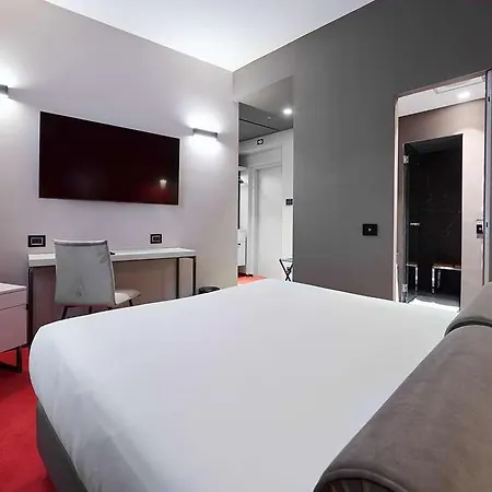 Mytale Hotel *